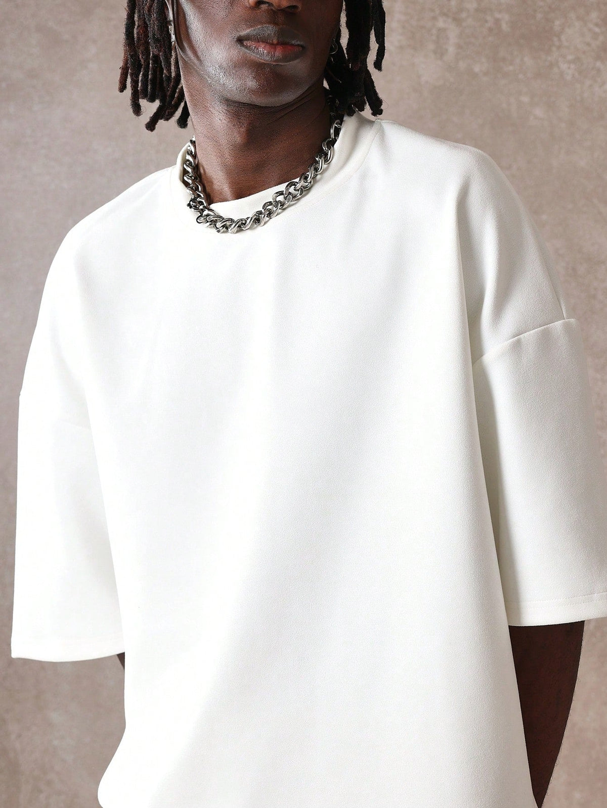 Camiseta Pavtros Boxy Oversized Veludo