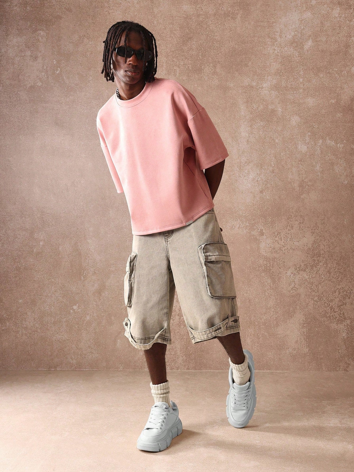 Camiseta Pavtros Boxy Oversized Veludo