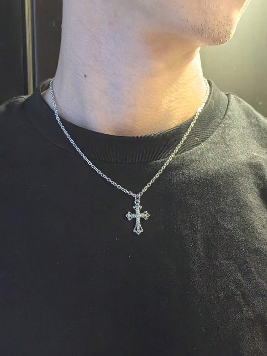 Colar Crucifixo Strass