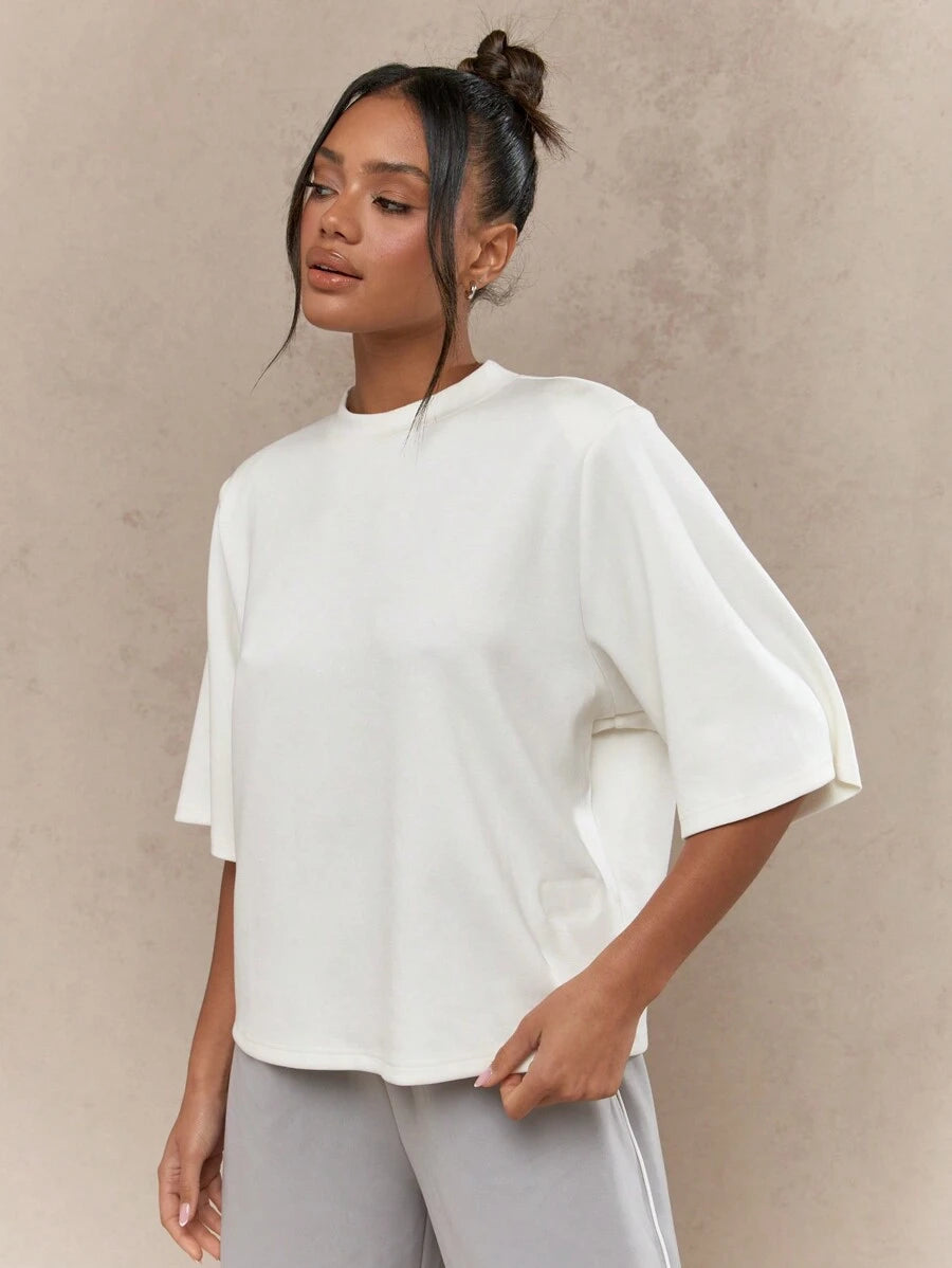 Camiseta Pavtros Oversized Ombreiras