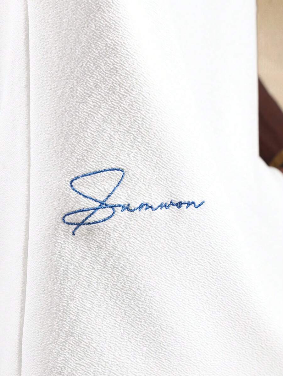 Camiseta Streetwear Masculina na cor Preto — Signature