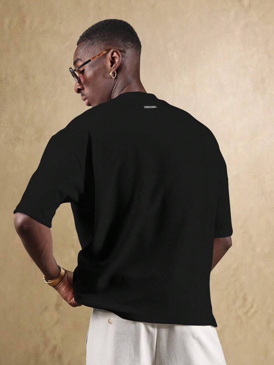 Camiseta Preta Masculina Signature na cor Preto