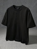 STYNVO Camiseta Branca Solta com Estampa de Letra, Ombros Caídos, Casual para Férias e Transporte, Moda de Rua, Verão