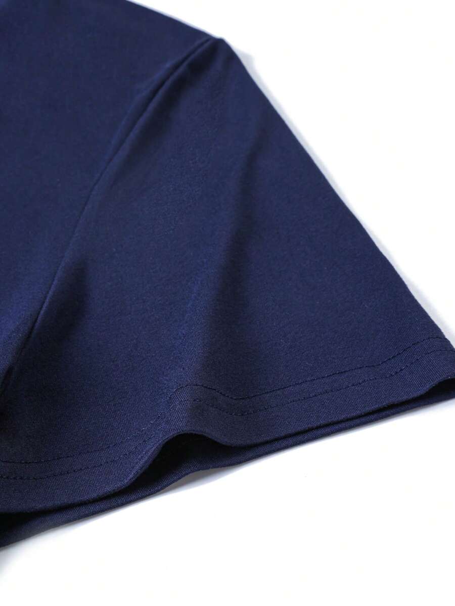 Gola Minimal — Camiseta Oversized Pavtros