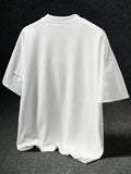 STYNVO Camiseta Branca Solta com Estampa de Letra, Ombros Caídos, Casual para Férias e Transporte, Moda de Rua, Verão