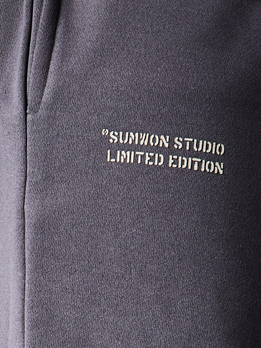 Bermuda Moletom Pavtros Studios Block Letter Jorts — Foto 6