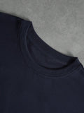 STYNVO Camiseta Branca Solta com Estampa de Letra, Ombros Caídos, Casual para Férias e Transporte, Moda de Rua, Verão