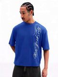 SUMWON Camiseta de Manga Curta Gráfica Oversized Masculina com Design de Impressão em Estilo de Roteiro, Preta, Casual de Algodão, Estilo Streetwear Diário