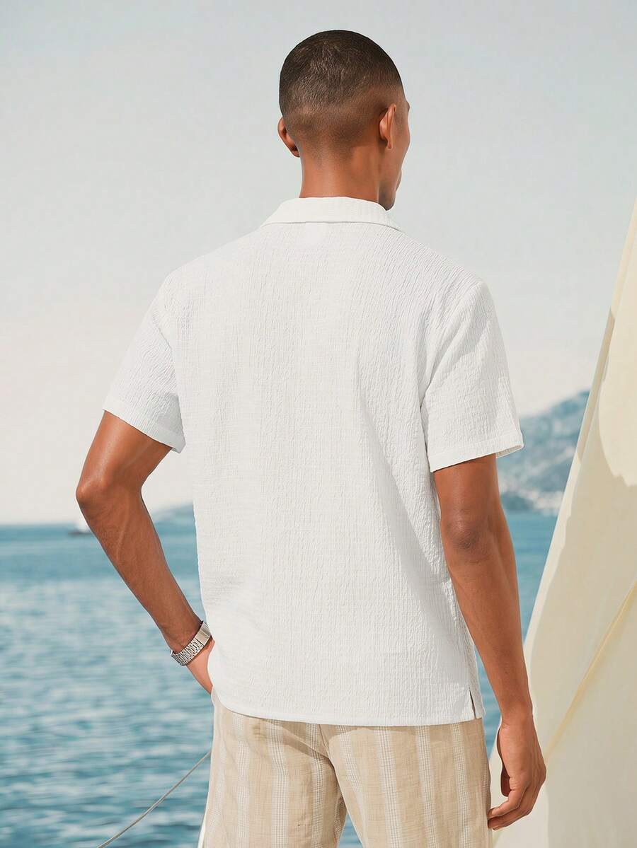 ResortEase Camisa Casual de Manga Curta com Botões e Cor Sólida, Ajuste Folgado, Férias