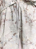 SUMWON Calça de Moletom Folgada com Estampa Floral Camuflada, Detalhe de Faixa Lateral Rosa, Comprimento Total da Perna