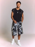 SUMWON Shorts Denim Tie-Dye com Elástico na Cintura, Ribana Lateral, Bolsos Embutidos Abaixo do Joelho, Shorts de Verão