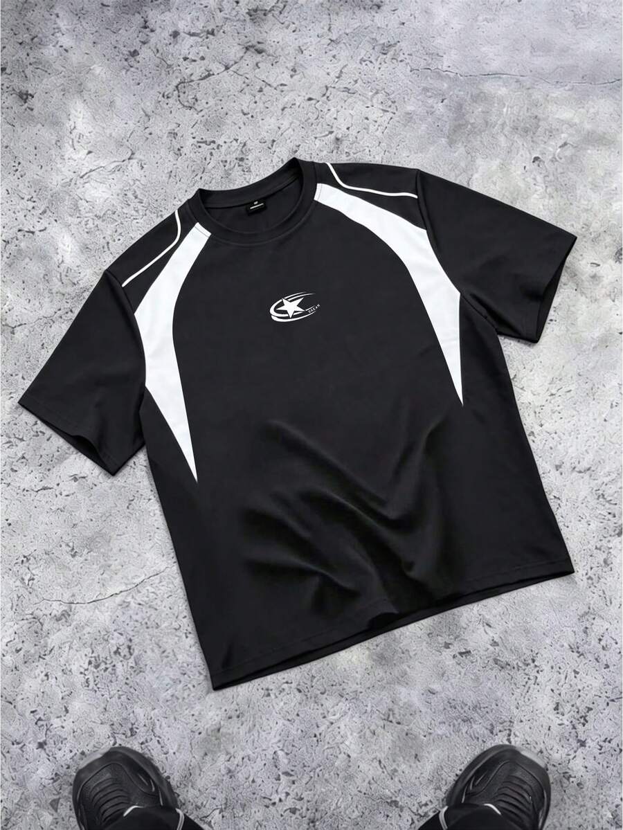 Camiseta Pavtros Folgado Estampa Gráfica Recorte