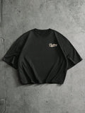 PAVTROS Camiseta Masculina com Estampa de Letras Listradas, Ombros Caídos e Ajuste Solto