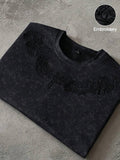 STYNVO Camiseta Branca Solta com Estampa de Letra, Ombros Caídos, Casual para Férias e Transporte, Moda de Rua, Verão