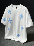 STYNVO Camiseta Branca Solta com Estampa de Letra, Ombros Caídos, Casual para Férias e Transporte, Moda de Rua, Verão