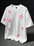 STYNVO Camiseta Branca Solta com Estampa de Letra, Ombros Caídos, Casual para Férias e Transporte, Moda de Rua, Verão