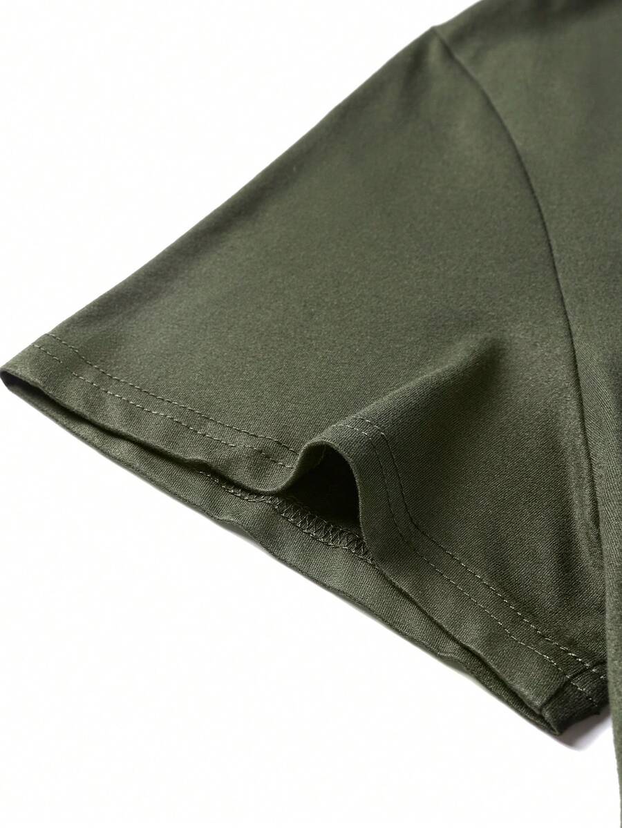 Camiseta Preta Masculina do modelo Gola Minimal da Pavtros (foto 44)