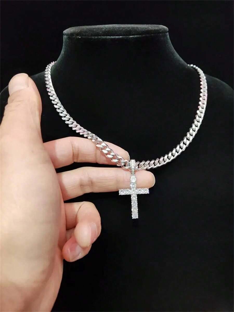 Colar Retro Cross
