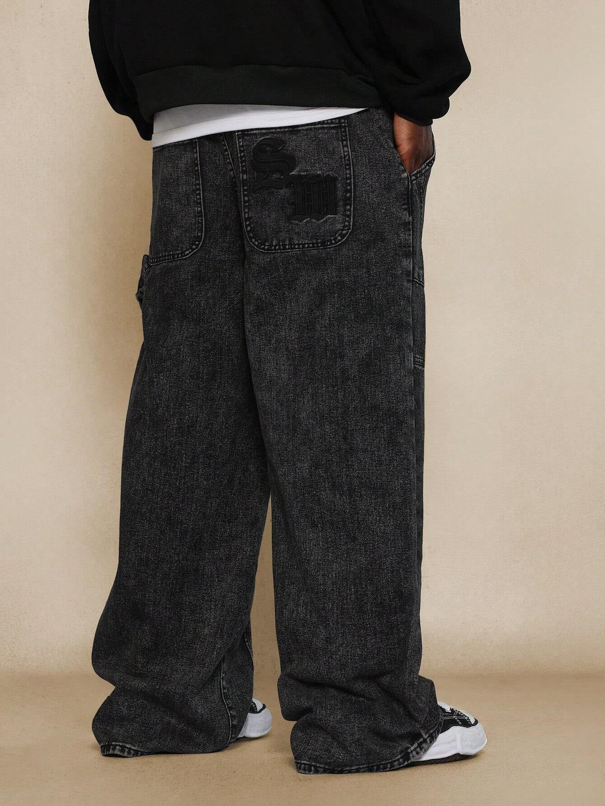 Calça Pavtros Denim Reta Anos 90 com Painéis Curvos