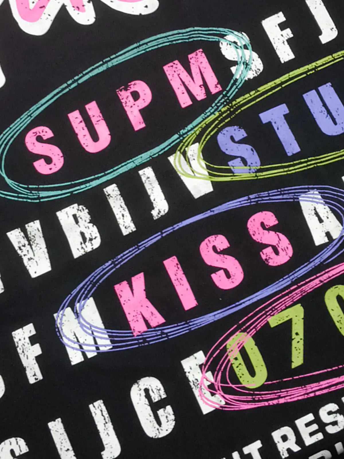 Camiseta Pavtros Retro Letter Graphic