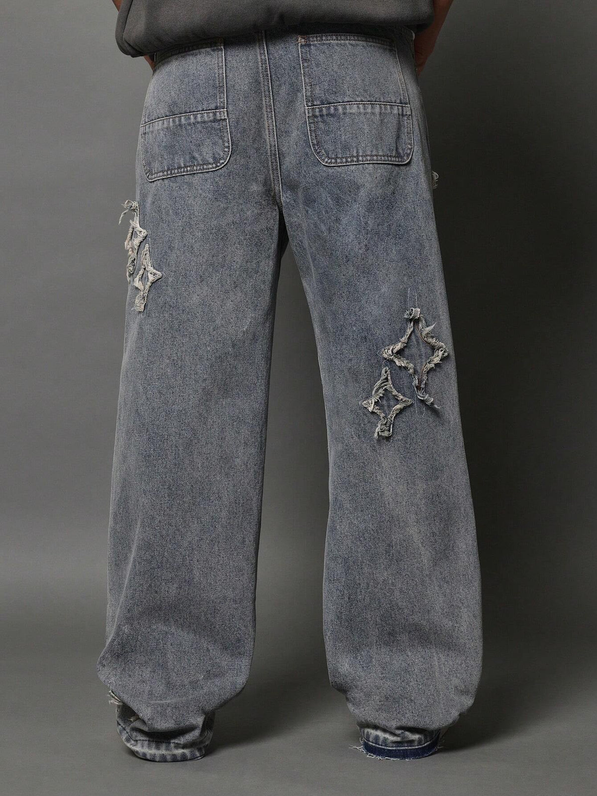 Calça Pavtros Denim Solto com Aplicação Stars