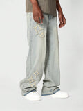 Calça Denim Solto com Aplicação Stars