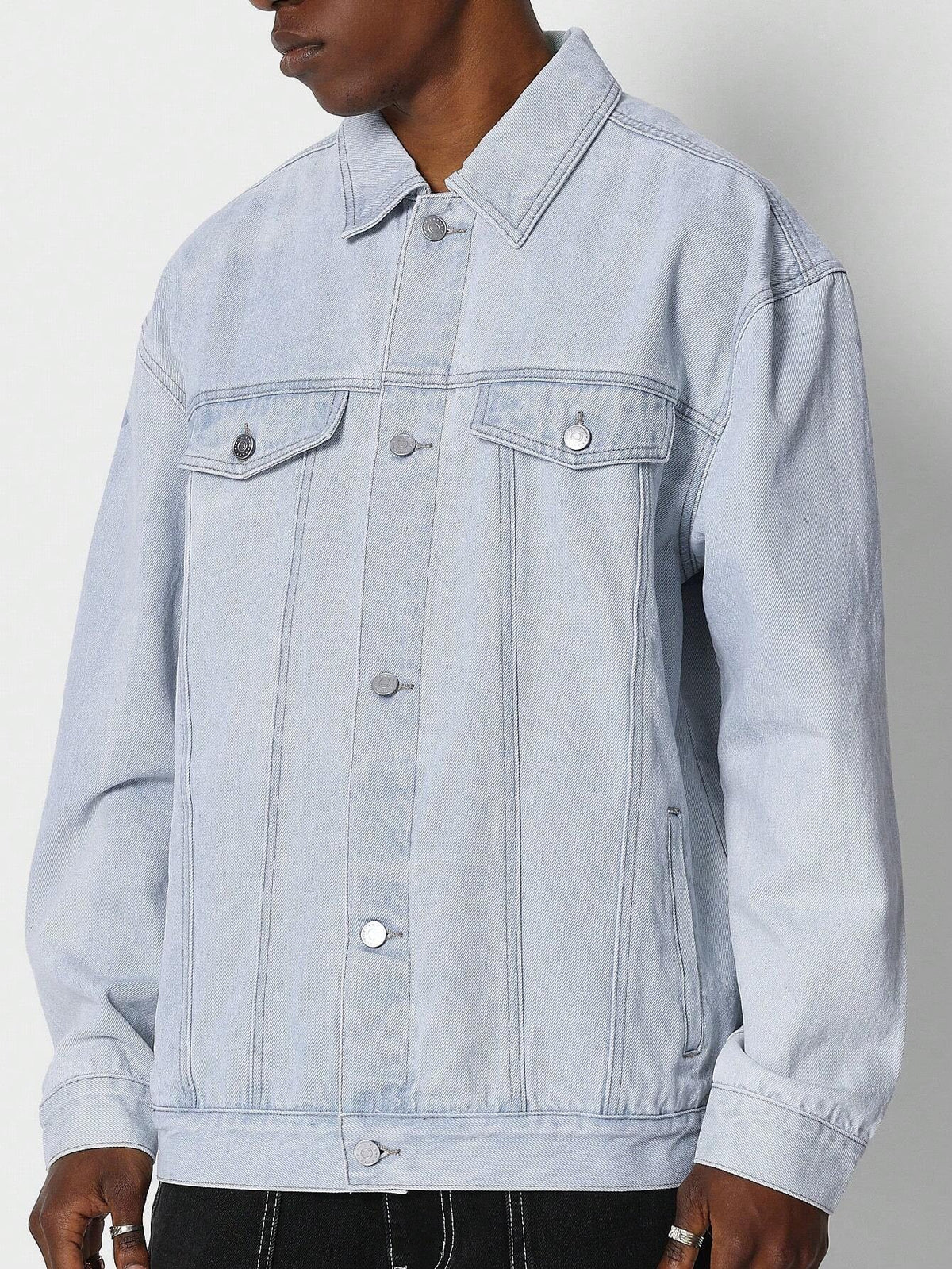 Jaqueta Pavtros Denim Estampa Vintage - foto 3