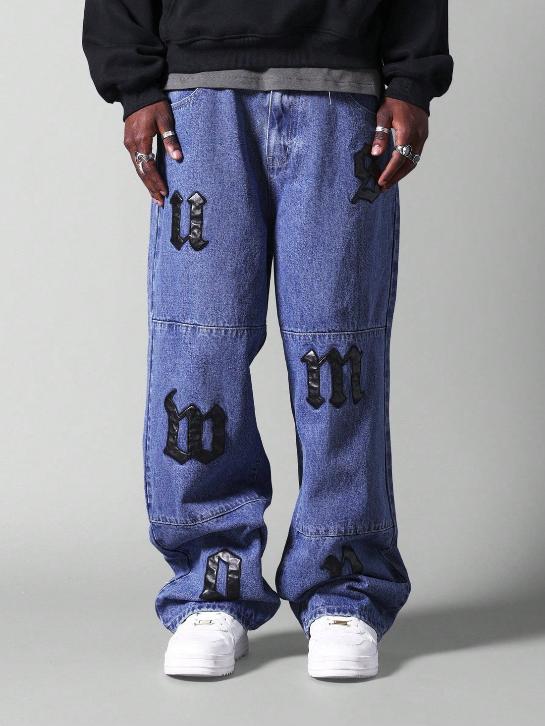 Calça Pavtros Jeans Folgada Com Distintivos - foto 1