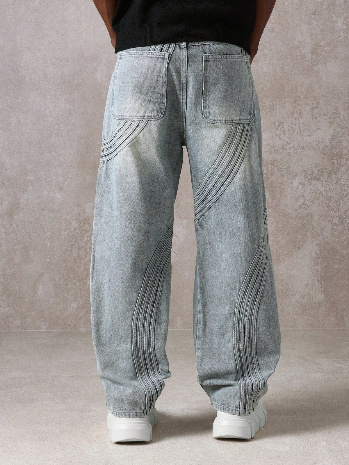 Calça Pavtros Denim com Costura Solta de Estilo Onda