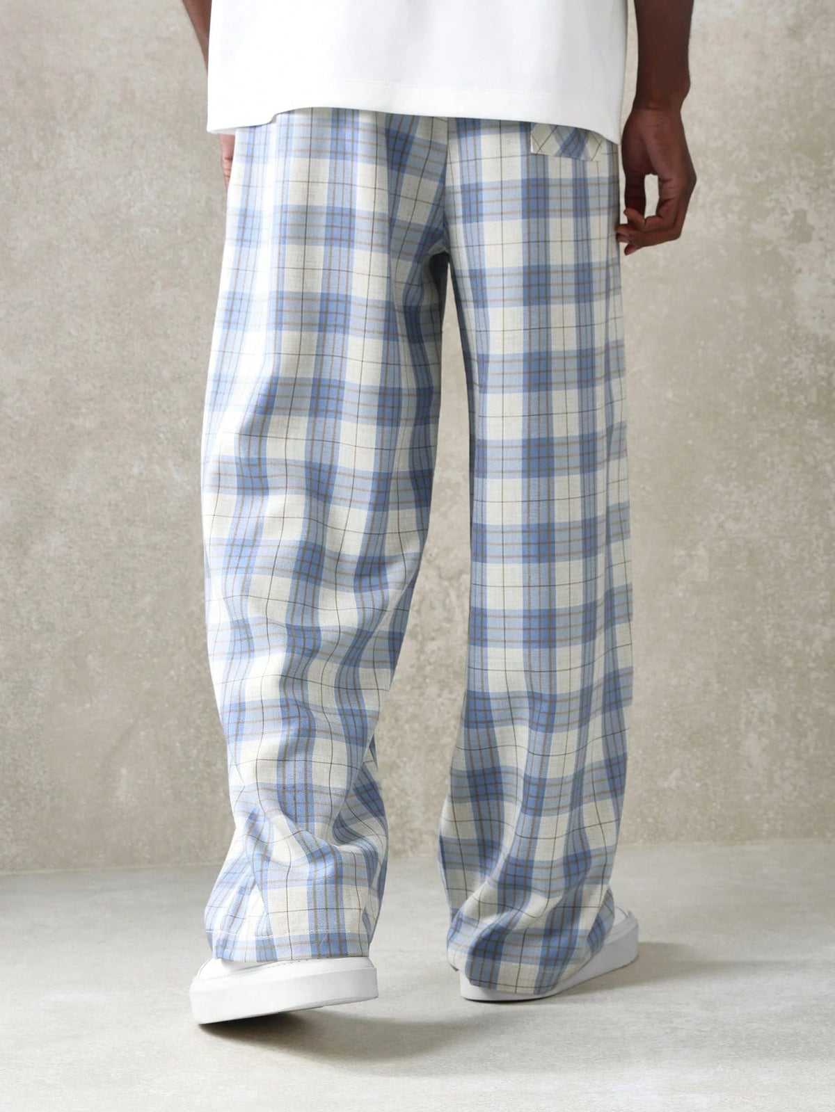 Calça Pavtros Solta Xadrez com Cordões