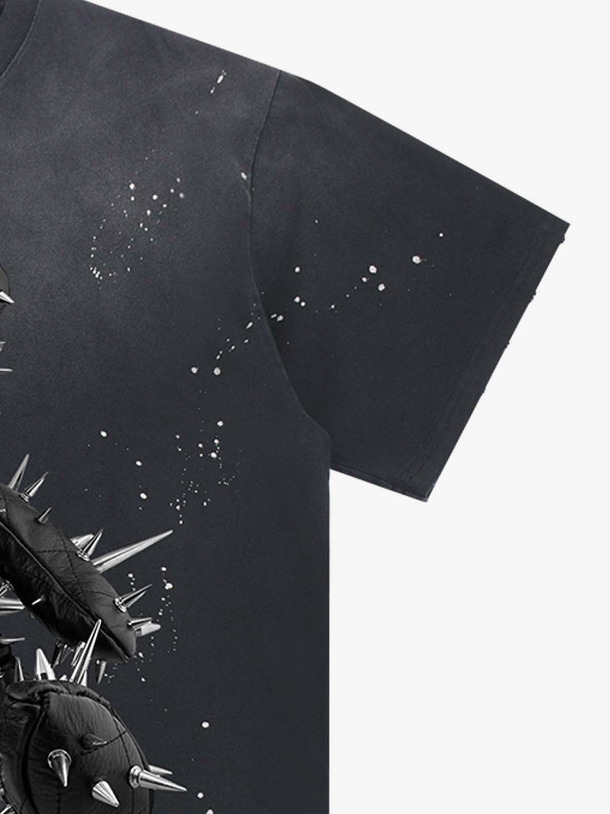 Camiseta Pavtros Spiked Bear Don't Hug Me