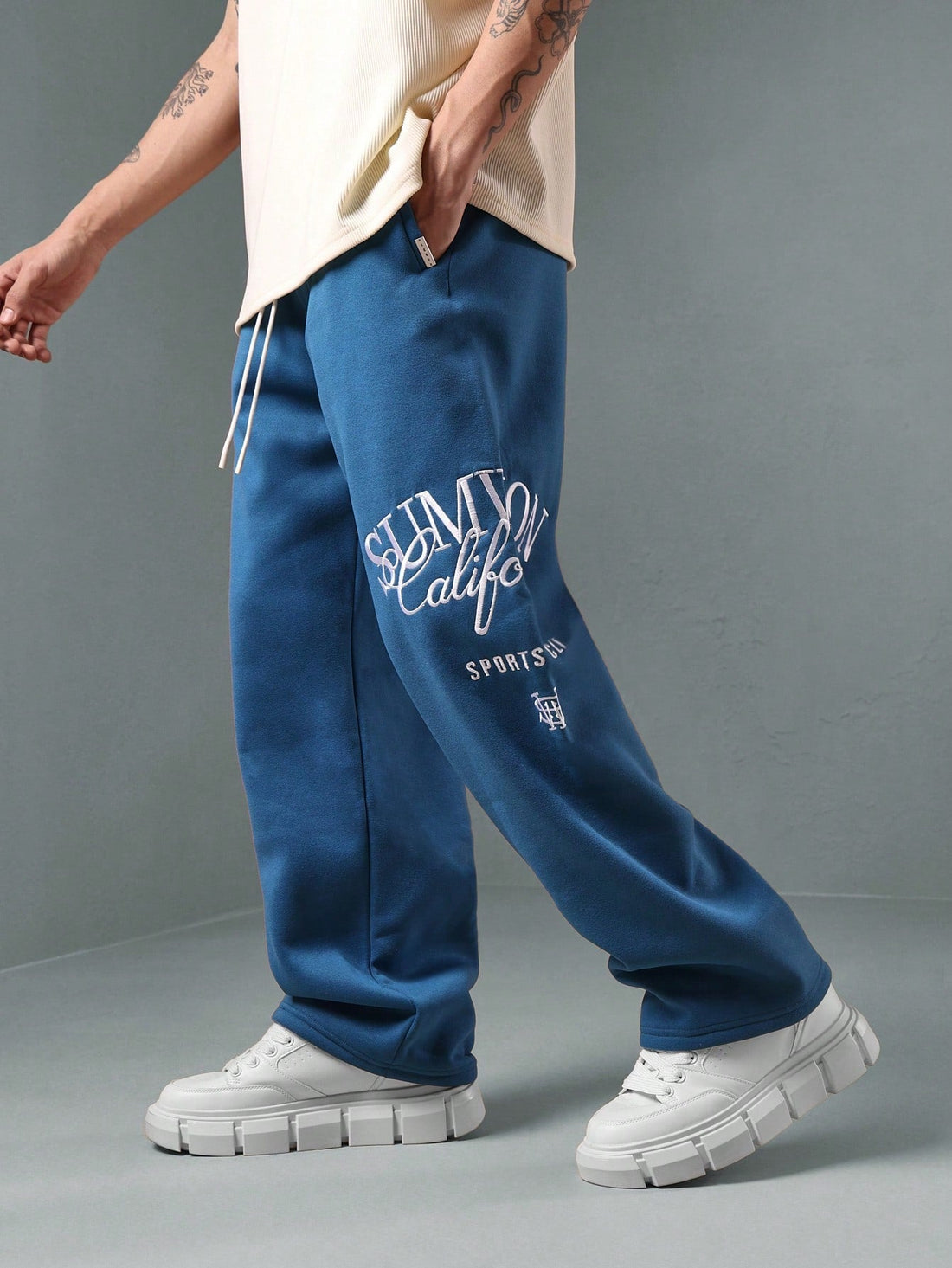Calça Pavtros de Moletom Califa - foto 1