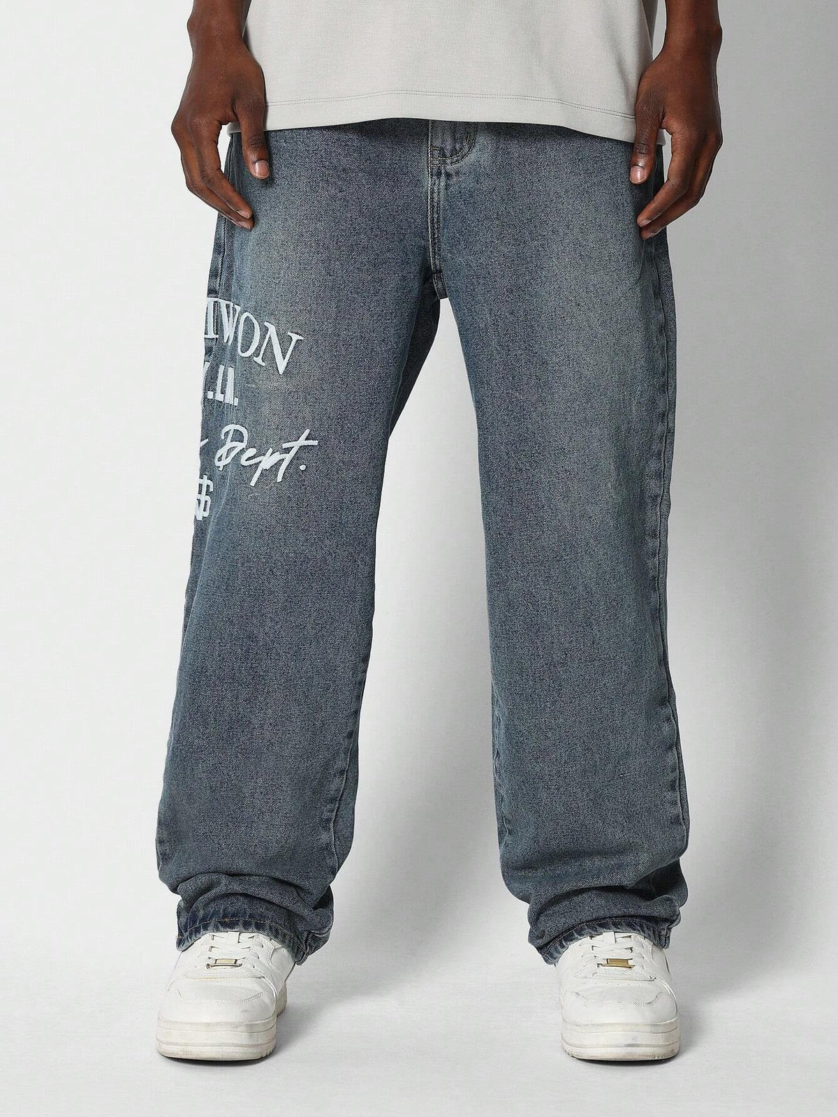 Calça Pavtros Denim reta com bordado