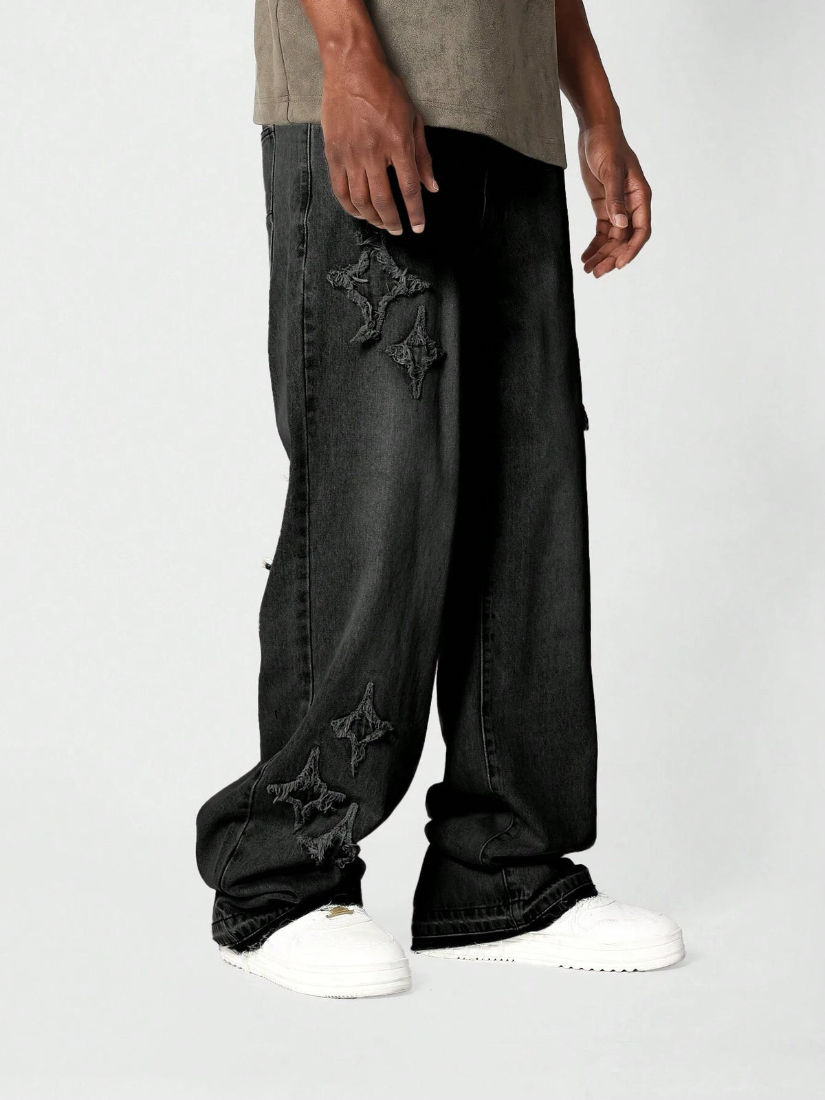 Calça Pavtros Denim Solto com Aplicação Stars