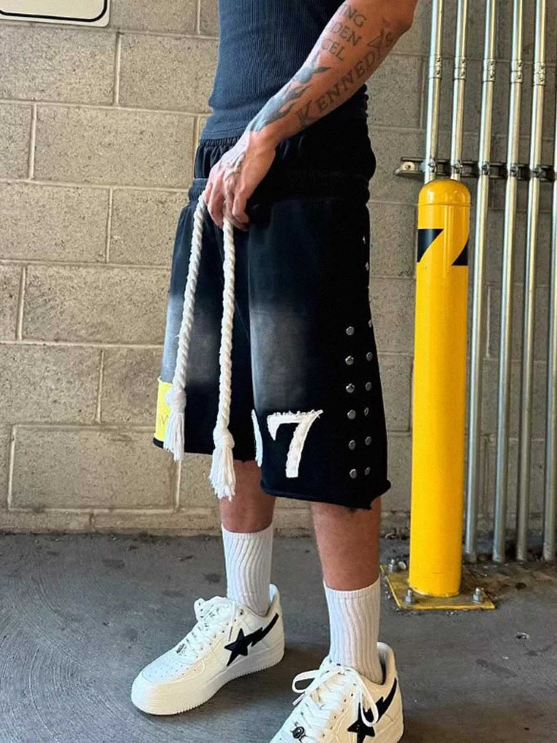 Shorts Pavtros Studded Paneled Double Waist