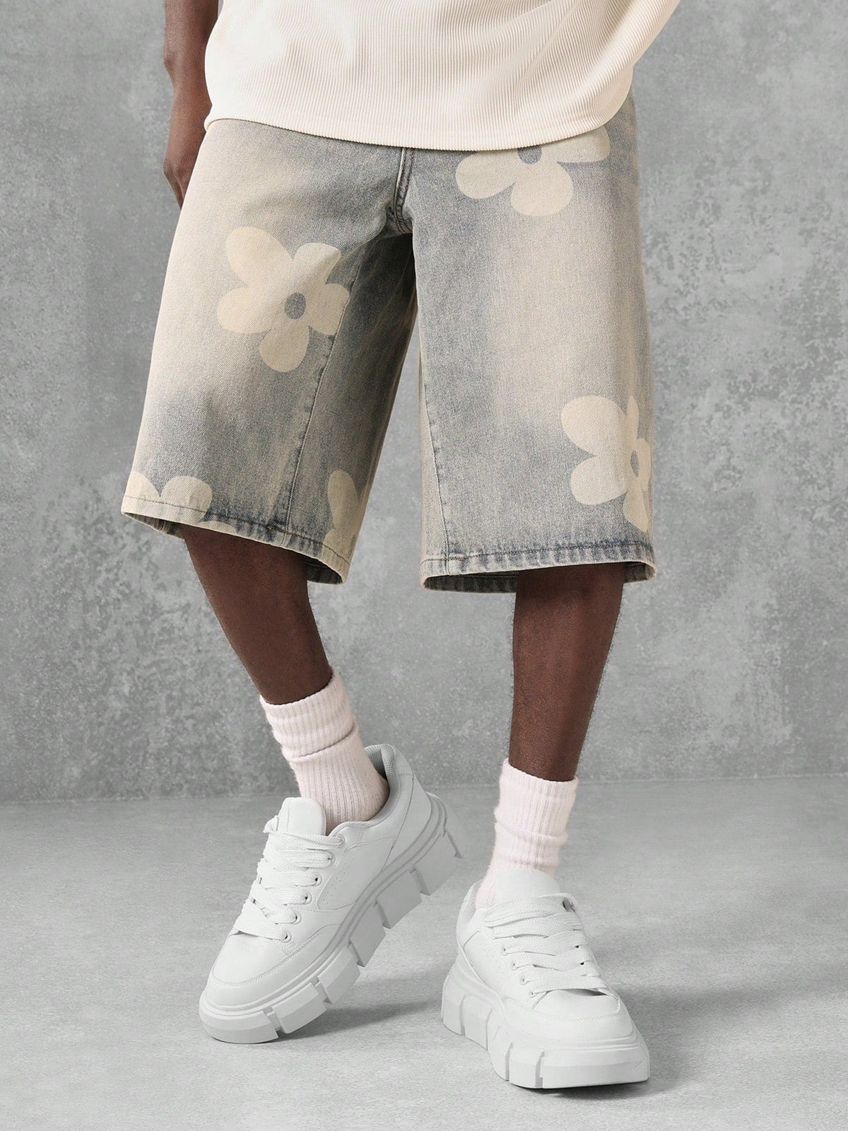 Short Pavtros Denim Florals - foto 4