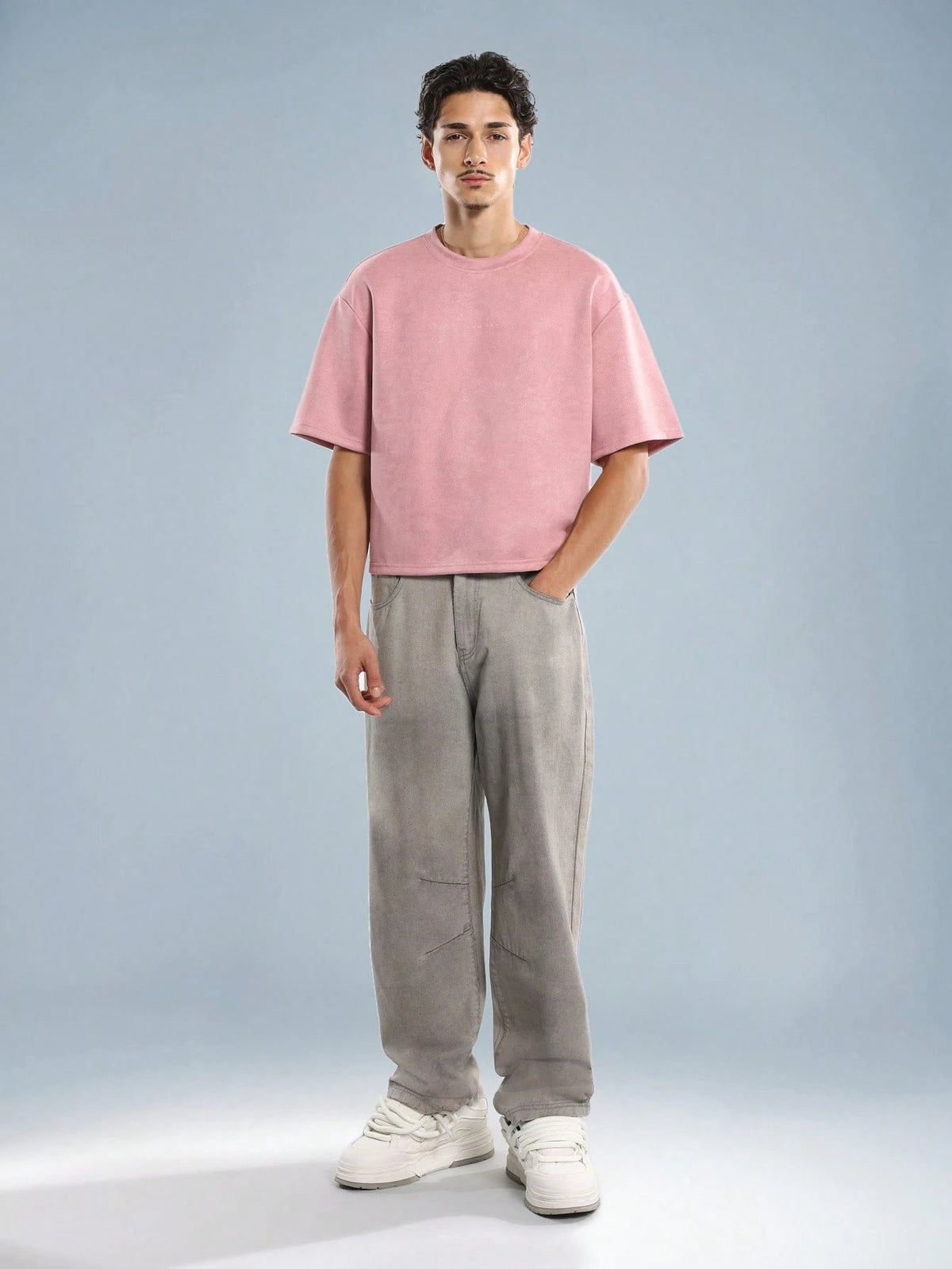 Camiseta Pavtros Oversized Minimalista