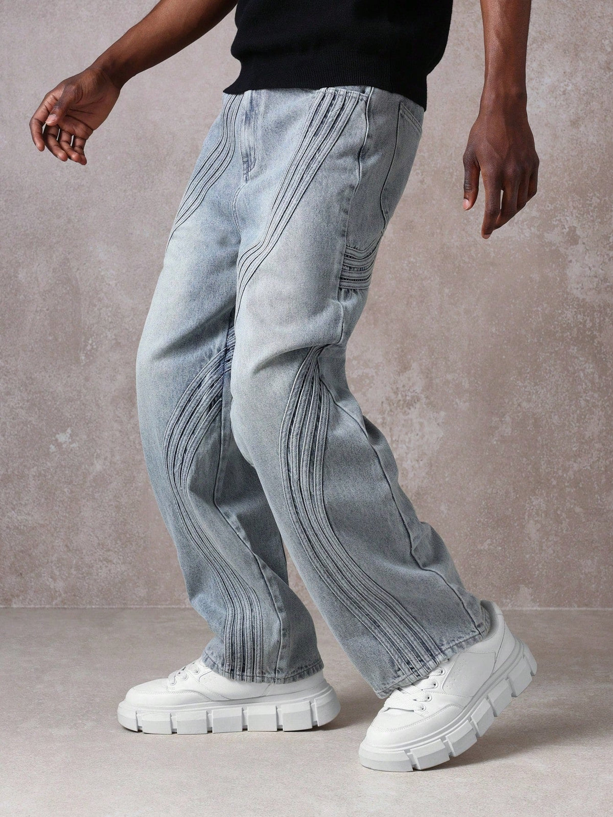 Calça Pavtros Denim com Costura Solta de Estilo Onda