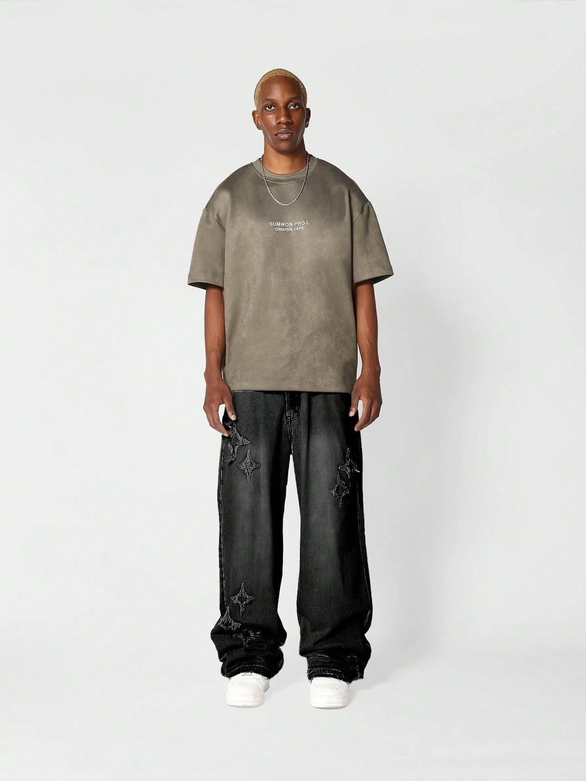 Calça Pavtros Denim Solto com Aplicação Stars