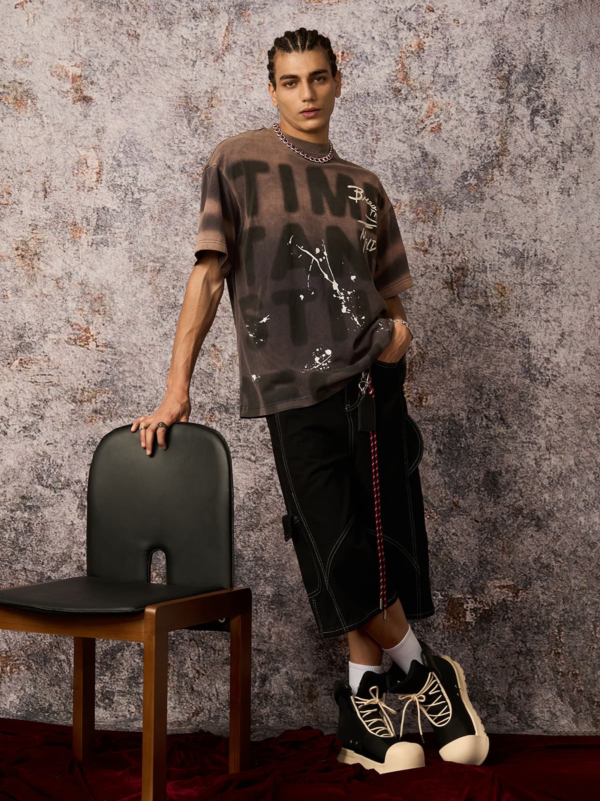 Camiseta Pavtros Oversized Ink Splash Letter