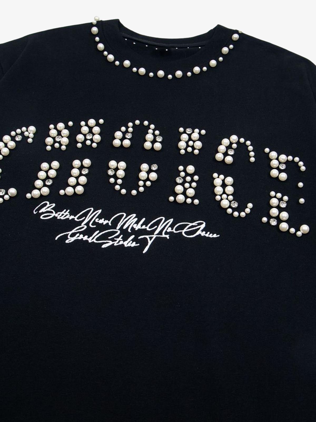 Camiseta Pavtros Elegant Pearl-Embellished Oversized