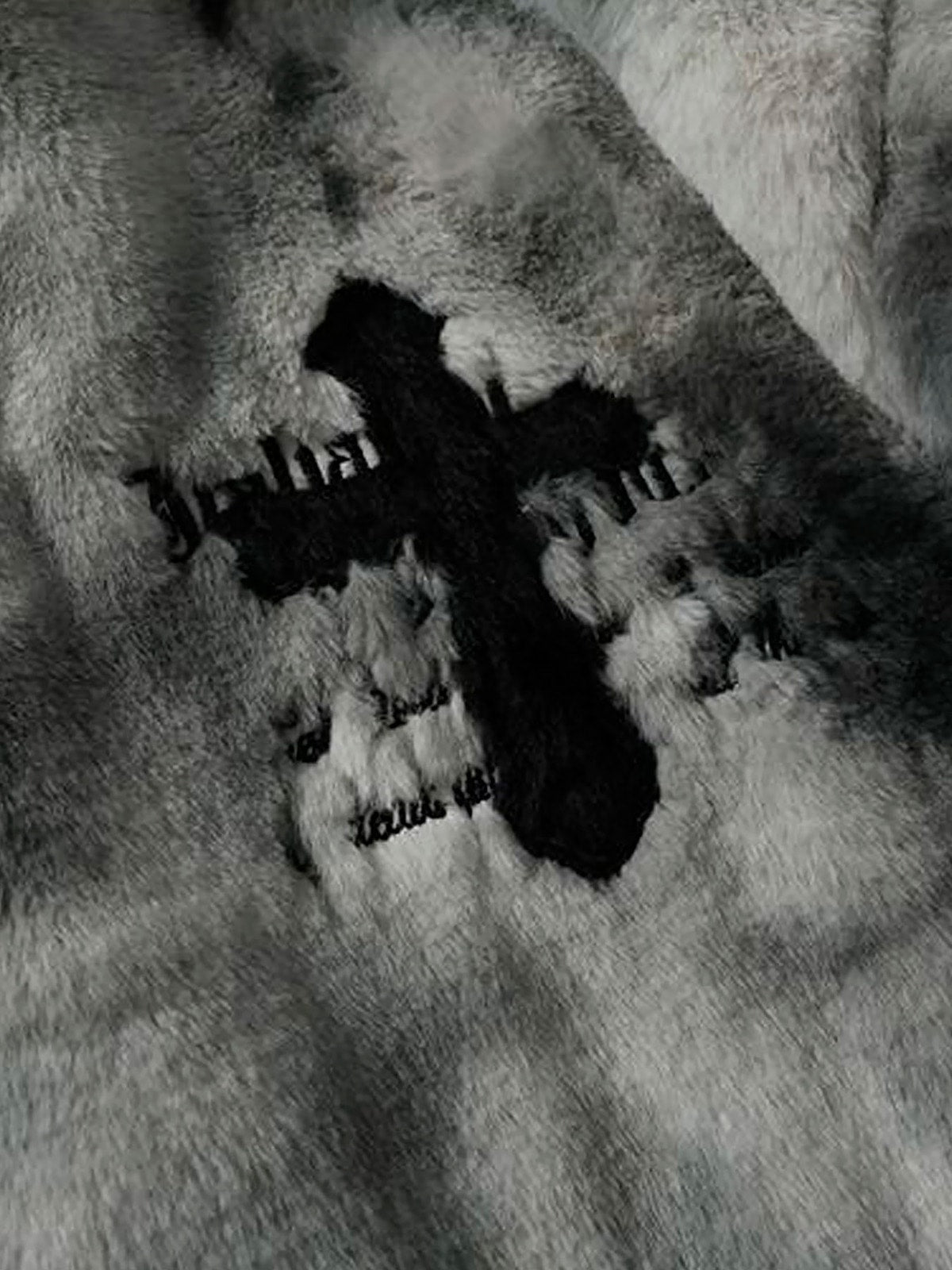 Jaqueta Pavtros Studios Gothic Cross Fleece Jacket — Foto 21